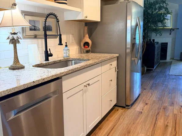 1376 Pinnacle Ln, Charleston, SC 29412