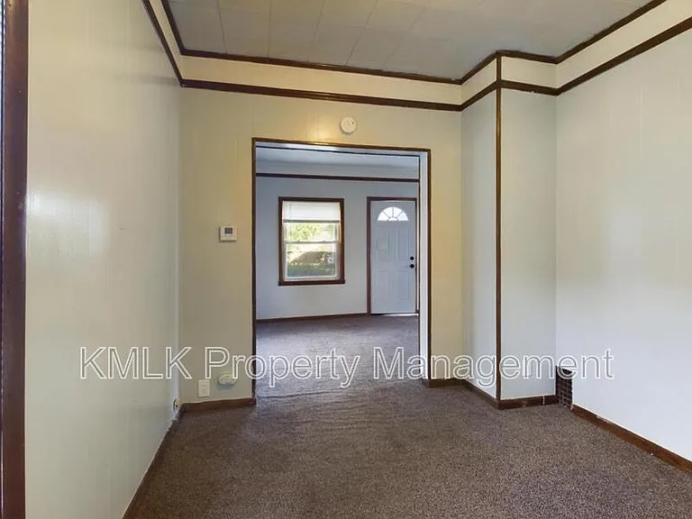 1128 Cordova Ave — Photo 12