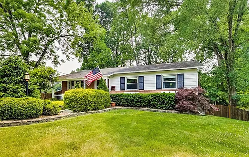 4704 Lance Ct Photo 1