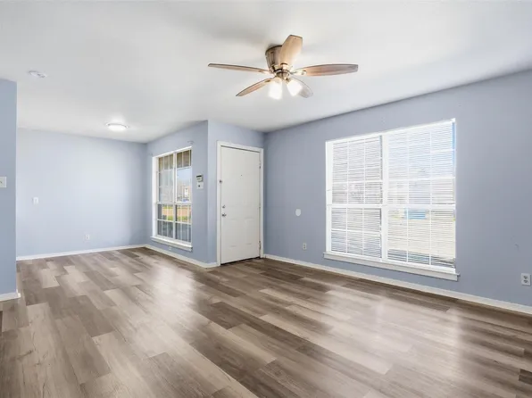 609 Race St, Crowley, TX 76036