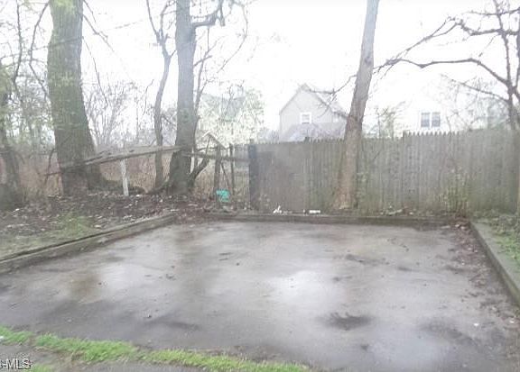 2nd image of 2337 E 74th St