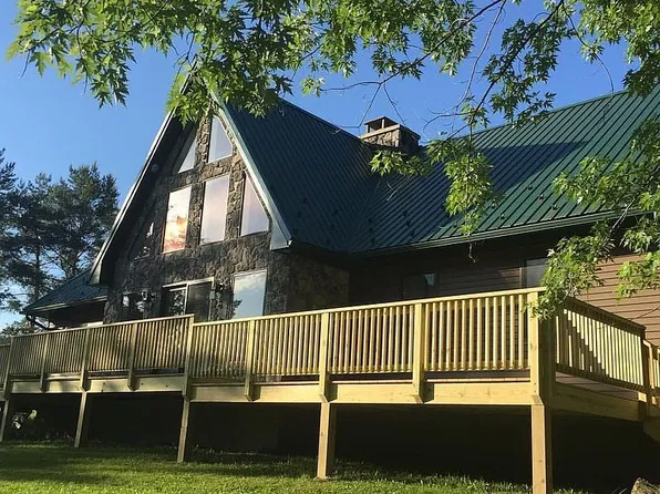 1544 Round Top Rd, Wellsboro, PA 16901