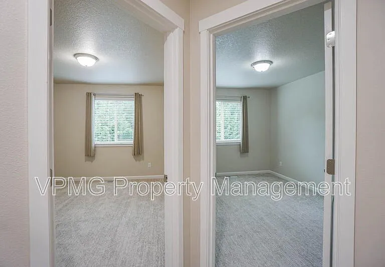 3620 NW 122nd St — Photo 31
