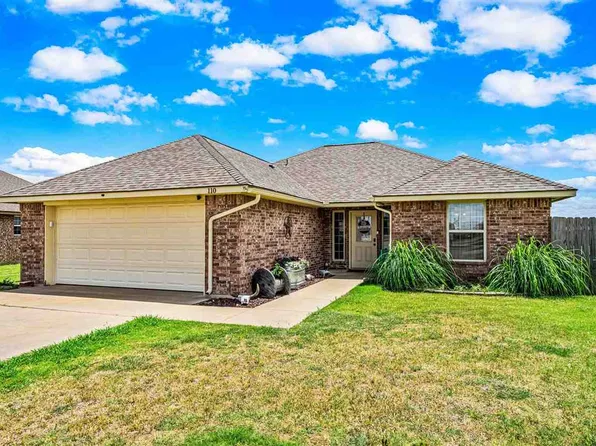 110 Arapaho St, Geronimo, OK 73543