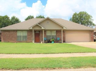 32 Blair Dr, Vilonia, AR 72173