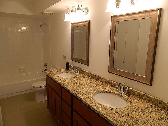 3rd image of 6316 W Montrose Ave Unit 413