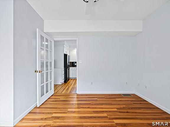 4th image of 127 Burritt Street #14