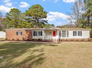 101 Farmhouse Ct, Sanford, NC 27332