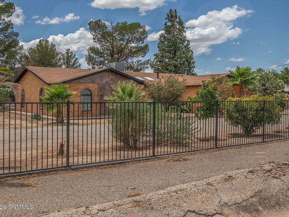 1st image of 5129 N Valley Dr