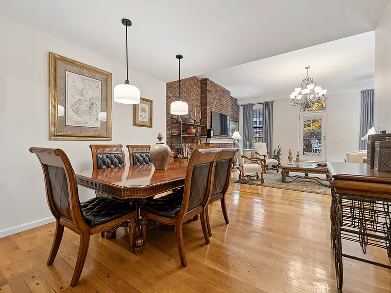 302 E 30th St #1/2 — Photo 9