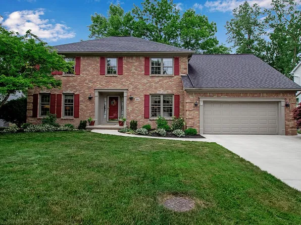 106 E Pinelake Dr, Williamsville, NY 14221