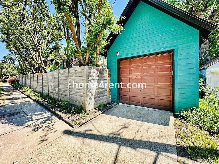 641 W 39th Ter — Photo 58