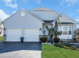 14 Donatello Dr, Manchester, NJ