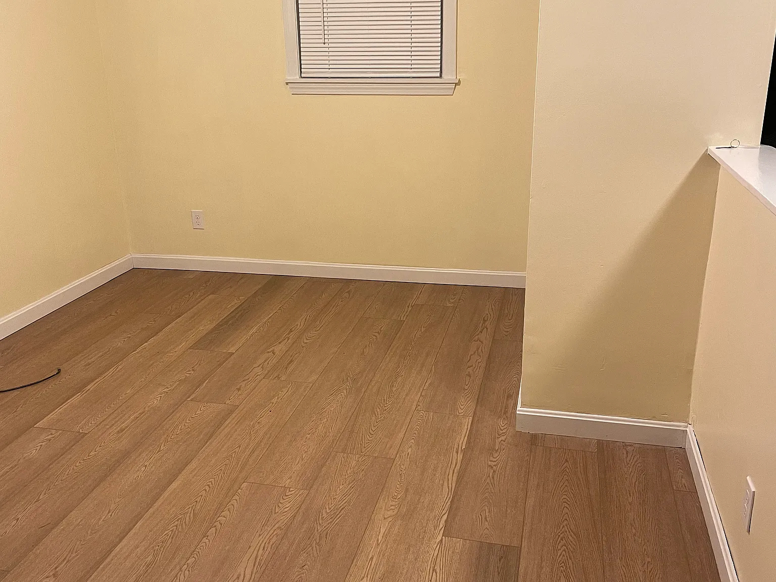 2 bed, 700 sqft, $1,350 — Photo 2