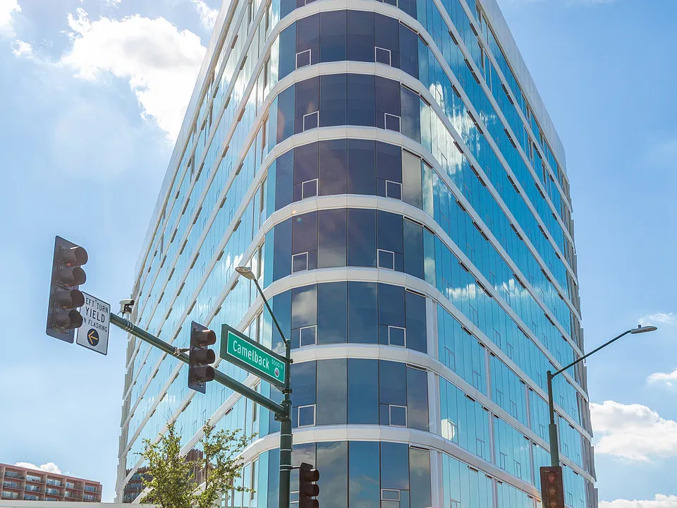 Building Photo 3