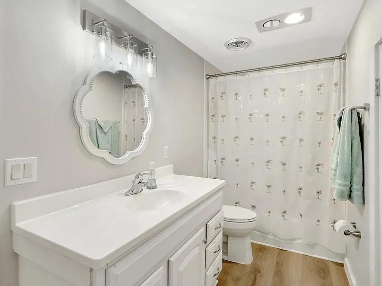 264 NE Edgewater Dr — Photo 21