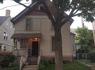 826 N 29th St, Milwaukee, WI 53208