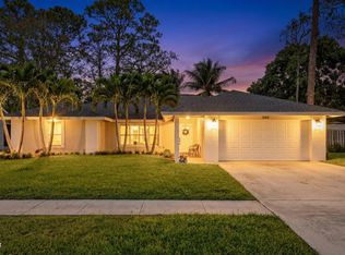 1064 Raintree Lane, Wellington, FL 33414