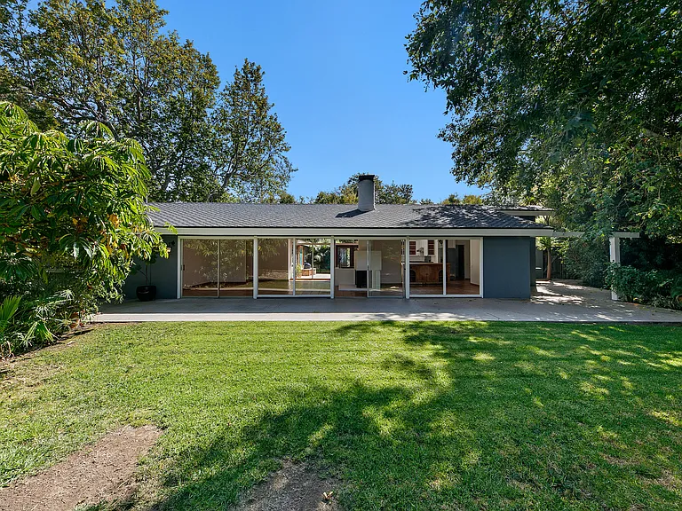 6328 Frondosa Dr — Photo 30