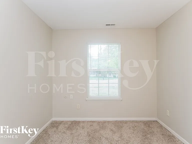 5613 Simmul Ln — Photo 15