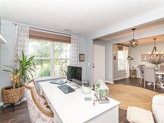4th image of 10907 Balfour Dr