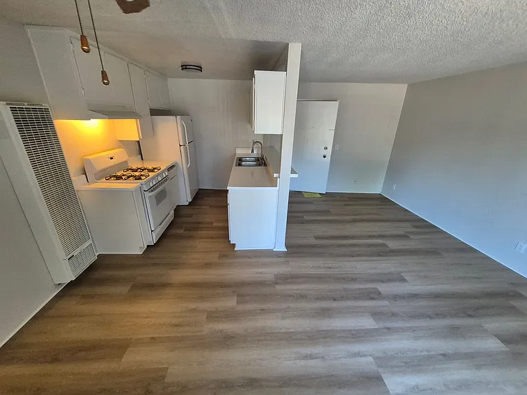 1130 W. San Bernardino Rd — Photo 2