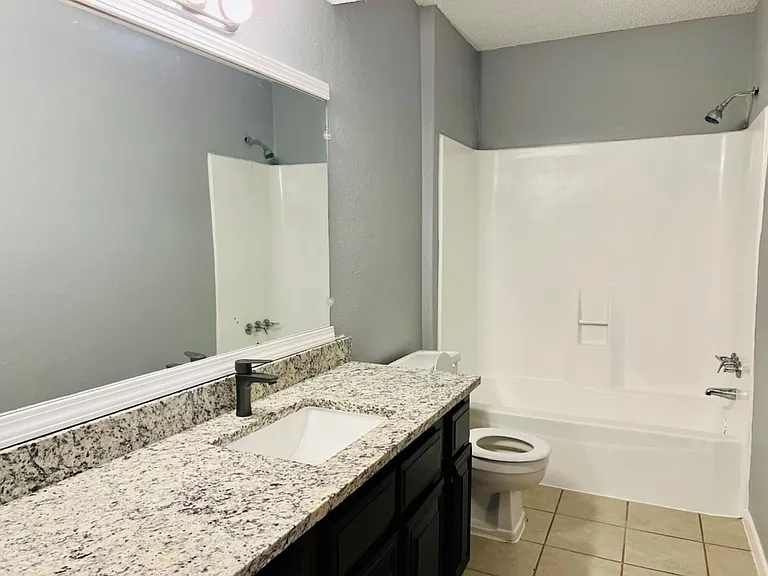 7627 Candlegreen Ln — Photo 26