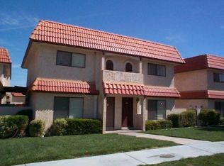1711 W Avenue J15 APT B, Lancaster, CA 93534