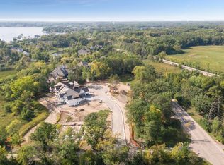 16514 Island Oaks Ct, Wayzata, MN 55391