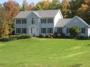 2665 Deer Run Dr, Willoughby, OH