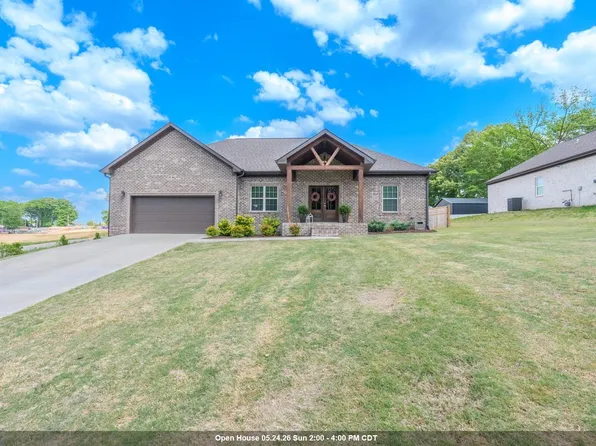 1103 Glendora Ave, Tuscumbia, AL 35674