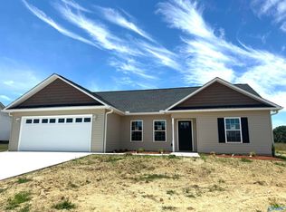 147 Grande Dr, Albertville, AL 35950