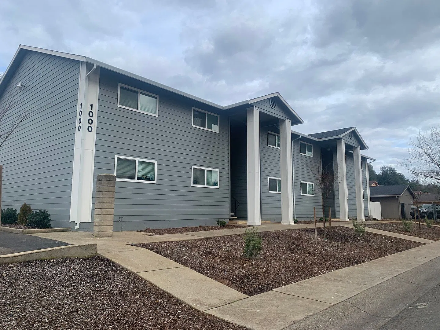 1000 & 1030 Del Sol Place — Photo 1