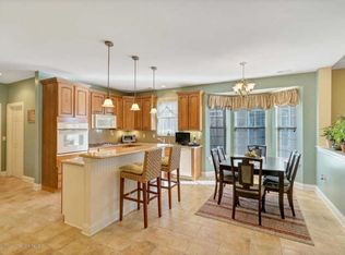 504 Bennington Ln, Lakewood, NJ 08701