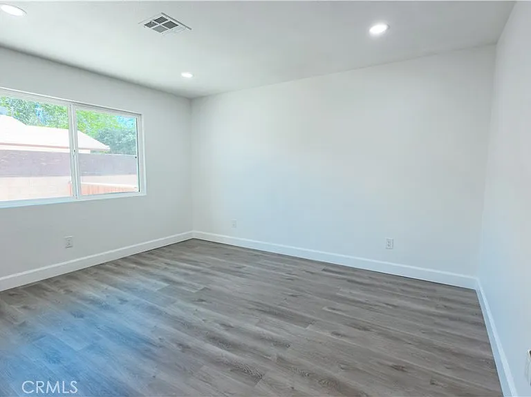 45007 Logue Ct — Photo 15