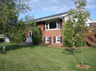 889 Columbus St, Sun Prairie, WI 53590