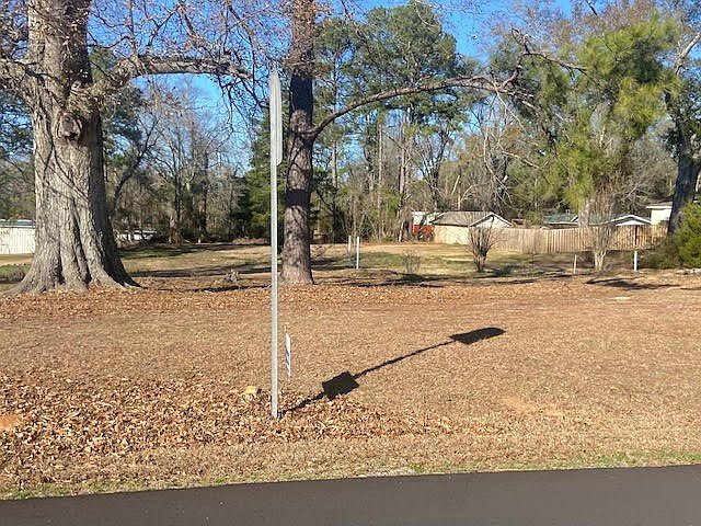 2nd image of 1003 Fairview Dr