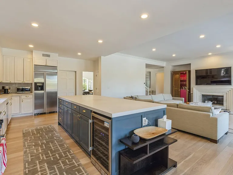 127 Mill Creek Close — Photo 7