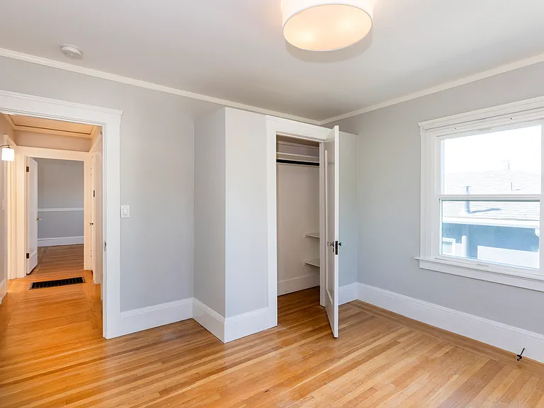 2921 Rawson St — Photo 27