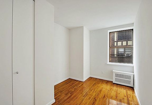 3rd image of 3755 77th St APT 2J