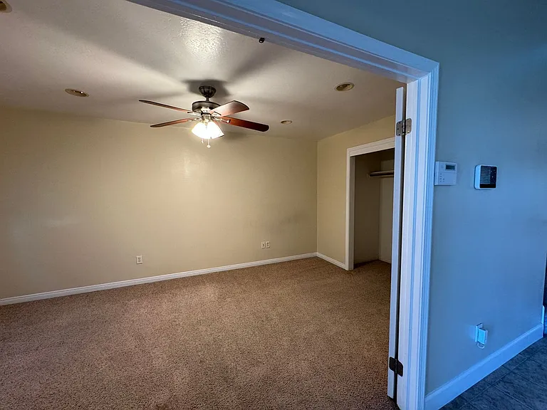 14 Claudia Autumn Dr — Photo 5
