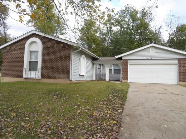 11488 Prentice Dr, Florissant, MO 63033