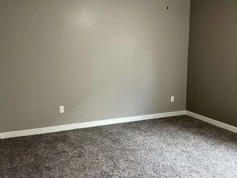 14231 Richard Wiles Ave — Photo 7