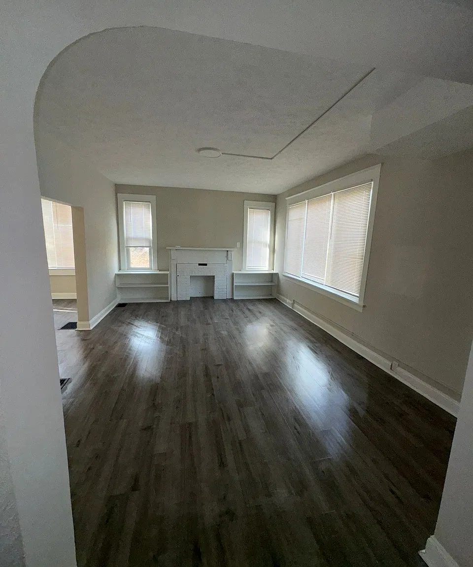 2815 Montana Ave — Photo 2