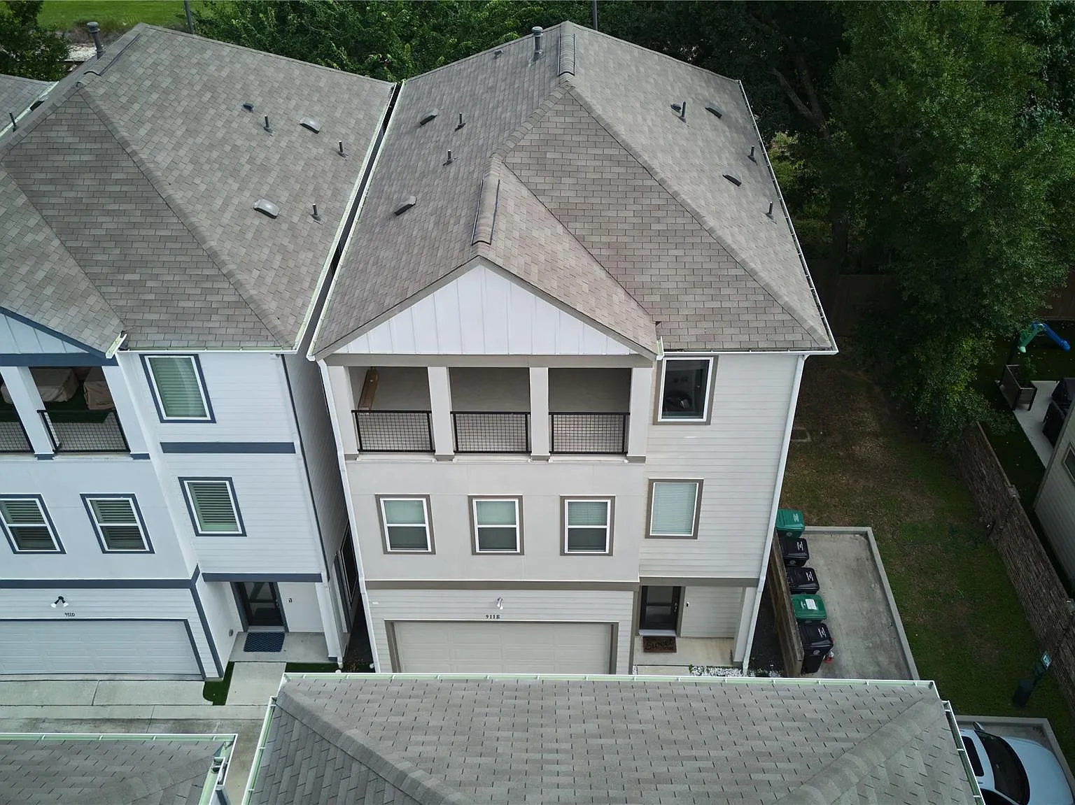 4 bed, 3.5 bath, 2799 sqft, $4,000 — Photo 3