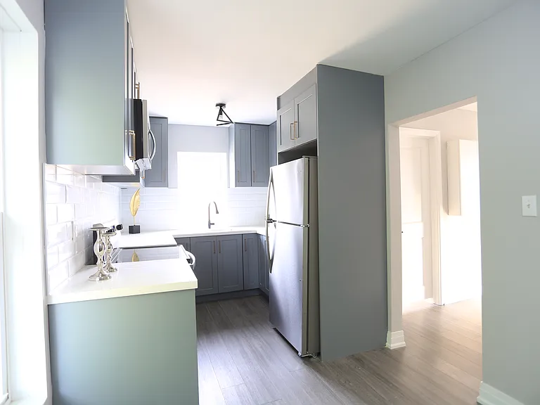 298 Egerton St #1 — Photo 3