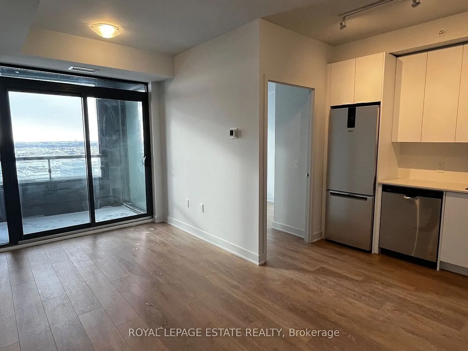 2 bed, $2,600 — Photo 4