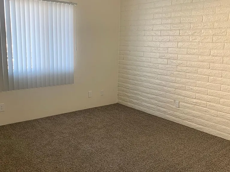 Taylor Heights Apartments — Photo 47