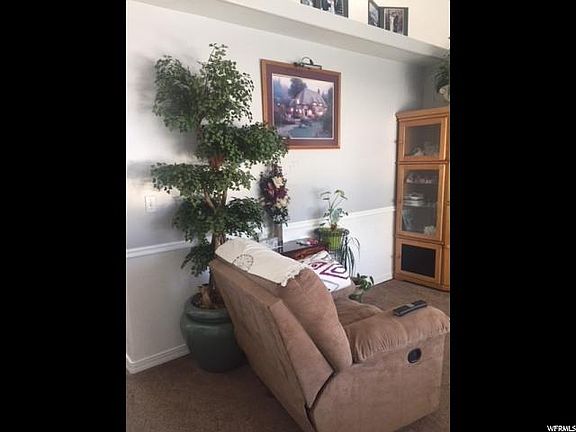 3rd image of 5732 W Cape Cod Dr
