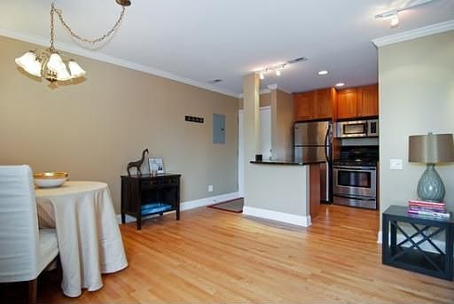 5th image of 2140 N Lincoln Ave APT 5304